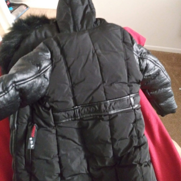 Girls long Canada Weathergear Coat - Picture 3 of 4